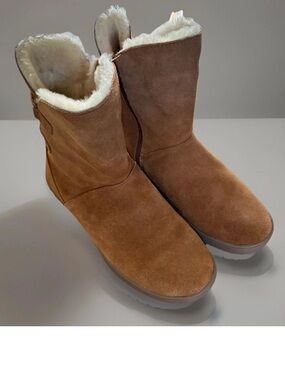 Women's Suede Faux-Sherpa Winter Boots - Chestnut